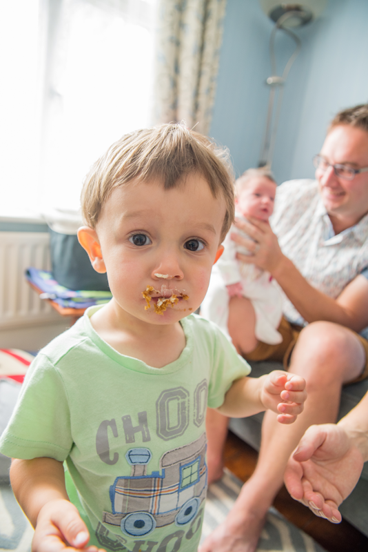 Cake lovers take note - THIS is how you eat cake! :)