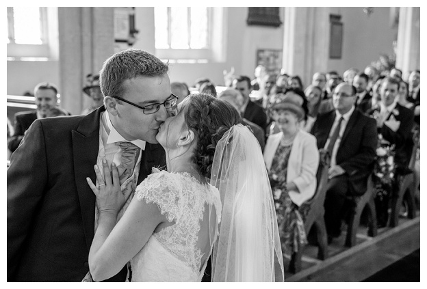 Hengrave_Hall_Wedding_Photography_Hampshire_0051.jpg