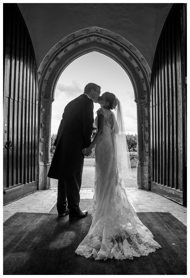 Hengrave_Hall_Wedding_Photography_Hampshire_0054.jpg