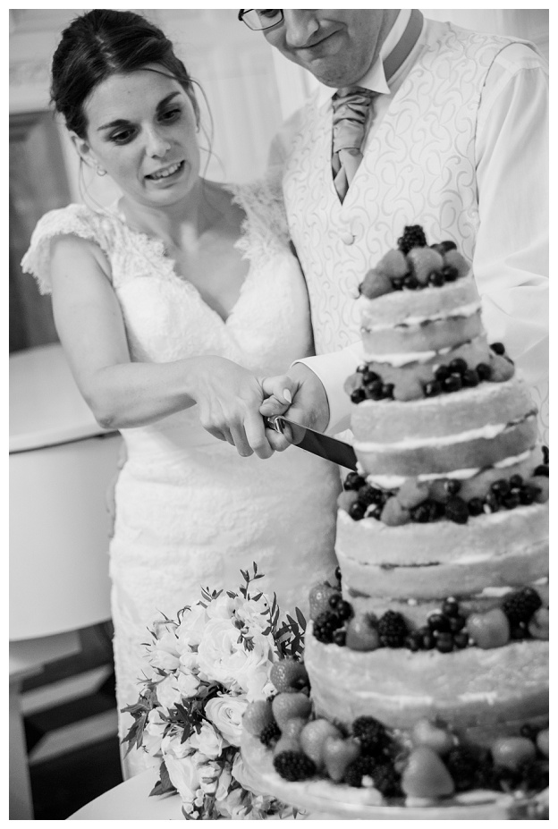 Hengrave_Hall_Wedding_Photography_Hampshire_0055.jpg
