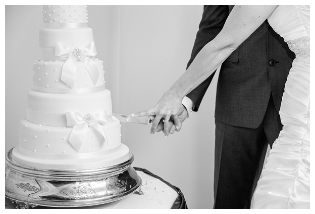 Southdowns Manor_Wedding_Photography_Hampshire_0085.jpg