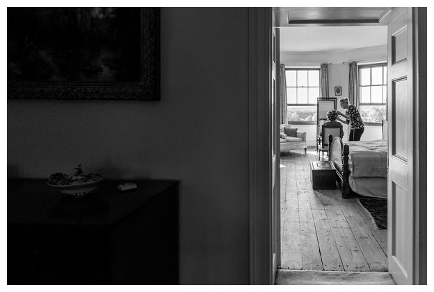 Intimate_Hampshire_Wedding_Hill_Place_Swanmore_Wedding_Photography_The Cole Portfolio_0009.jpg