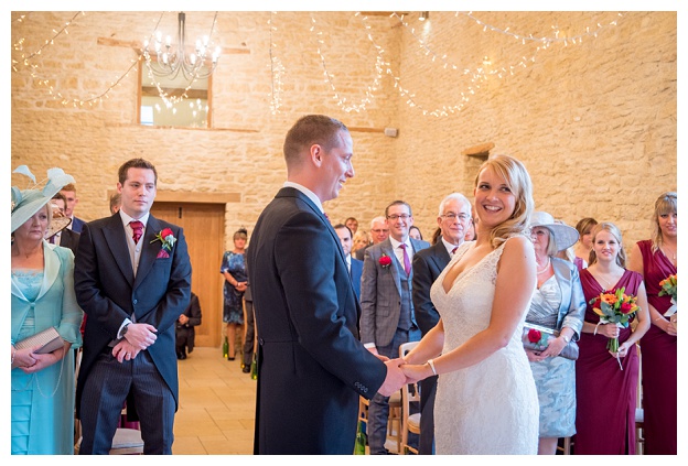 Kingscote_Barn_Wedding_Photography_0062.jpg