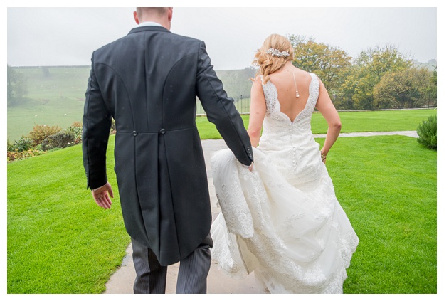 Kingscote_Barn_Wedding_Photography_0090.jpg