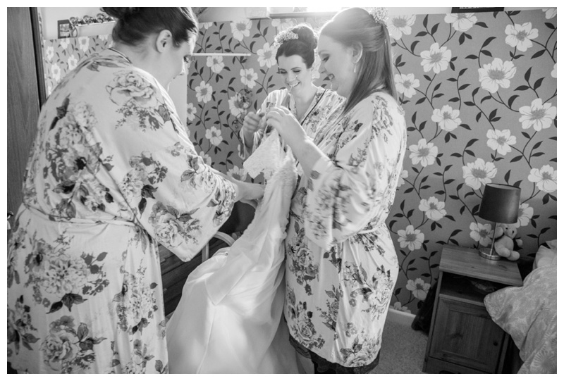 Gorse Hill Wedding Photography_0019.jpg