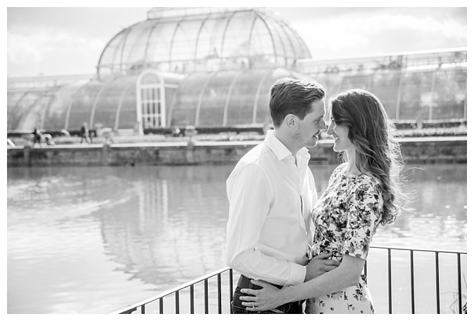 Kew Gardens Engagement Photography, London Wedding Photographer _ The Cole Portfolio 3